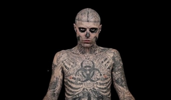 Zombie Make Up - para o Halloween - Rick Genest - o esqueleto das tatuagens do menino zumbi