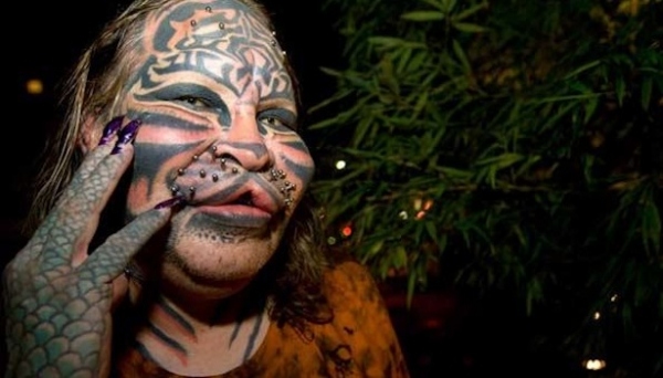 O Homem da Ressaca Dennis Avner Perseguindo Gato-Excêntrico Ideias para Maquiagem Festa de Halloween