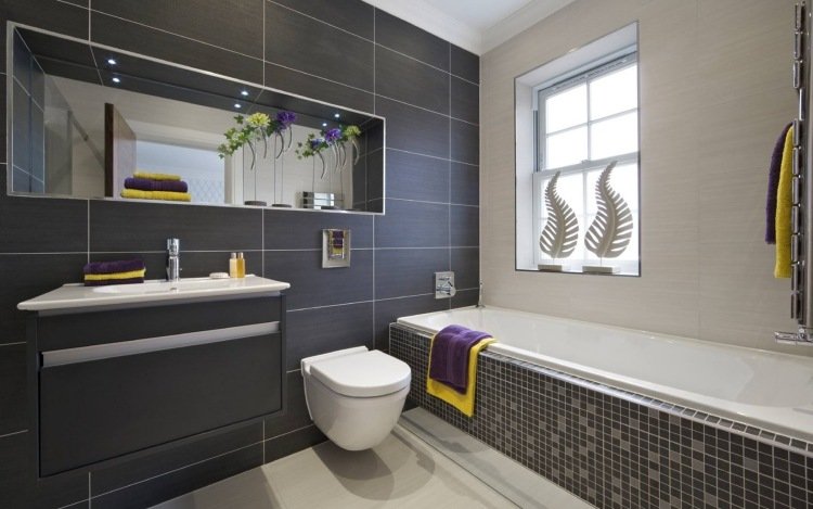 moderno-azulejo-banheiro-branco-antracite-banheira-elegante