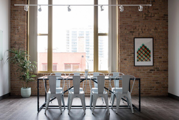 Mistura de estilo da sala de jantar industrial moderna planta de casa mural light rail branco