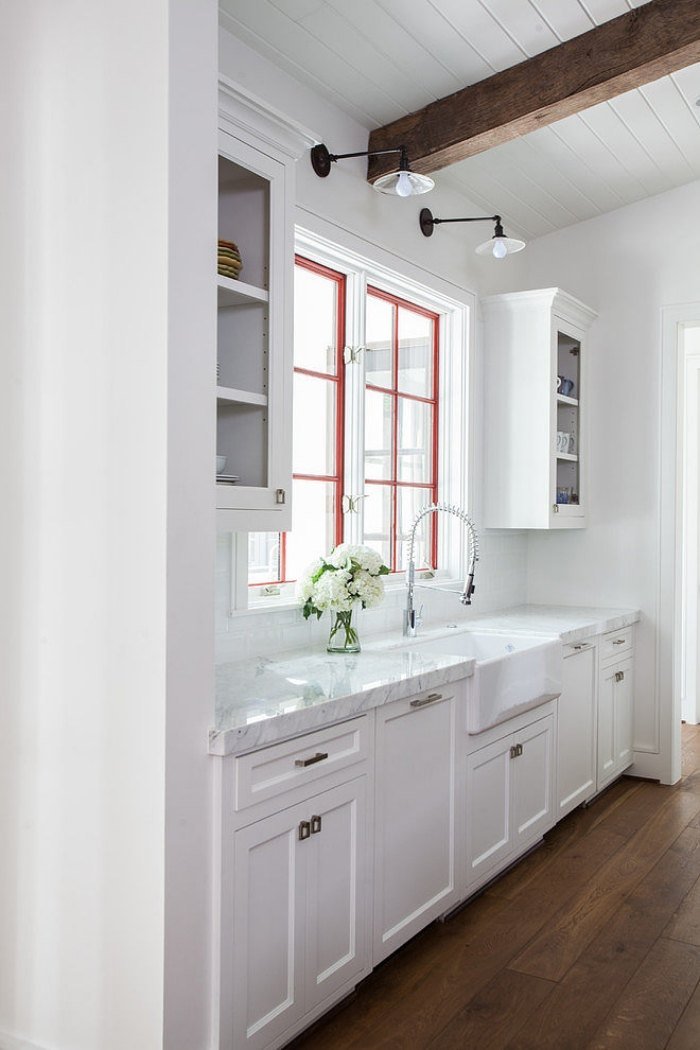 branco-cozinha-clássico-móveis-design-móveis-acessórios-mármore-cozinha-bancada