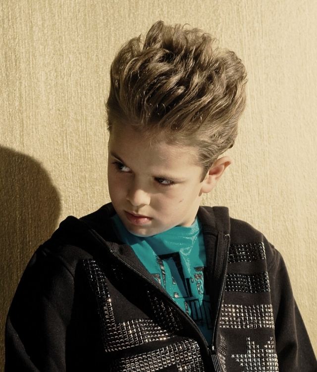 práticos-penteado-com-efeito-uau-altamente estilizado-top-hair-guys