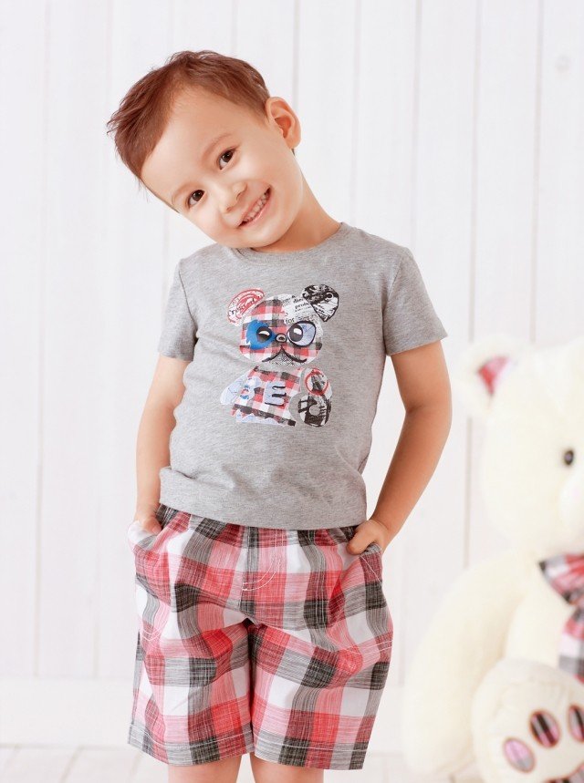 fashion-short-haircut-for-boys-top-hair-styled-with-gel