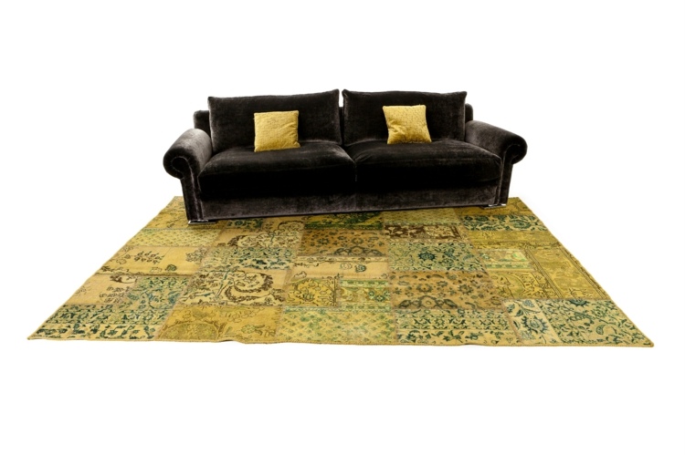 tapete patchwork verde amarelo sofá preto amarelo almofadas ebru vintage