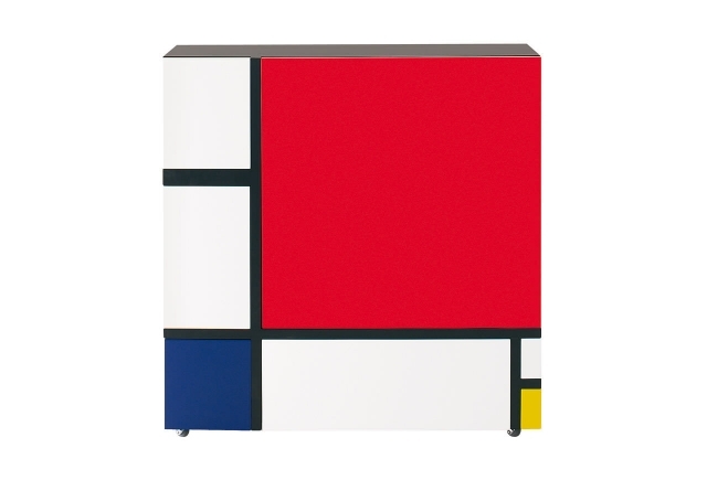 cômoda forma quadrada cores diferentes Shiro Kuramat cappellini