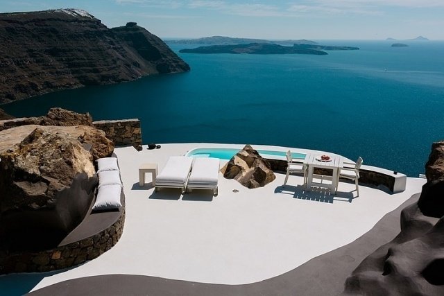 terraço piscina pedra branca grécia vista mar piscina