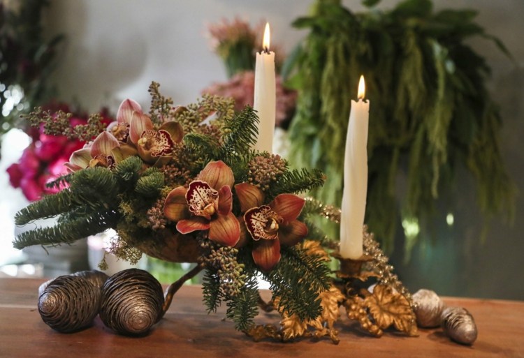 natal decoração ideias arranjo orquídeas rústico abeto velas verdes