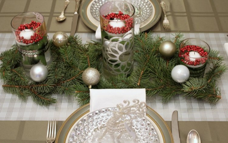 decoração de natal ideias mesa arranjo vento luzes bolas tannengruen