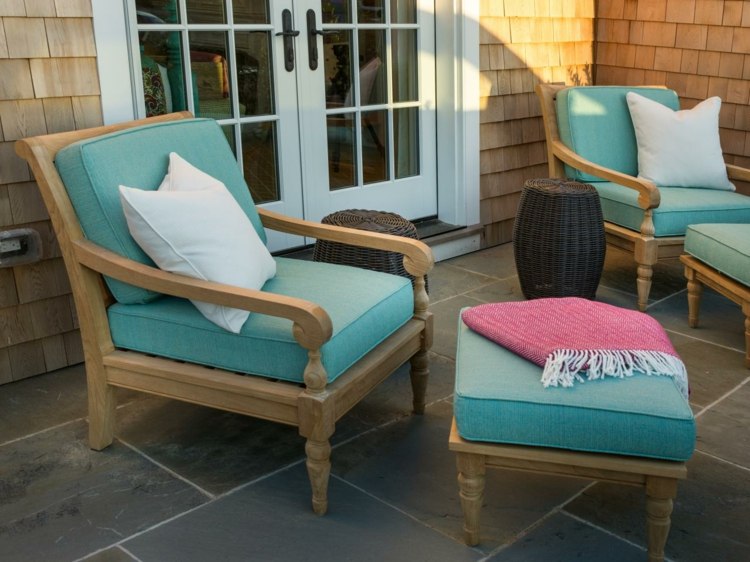 conjuntos de mobília ao ar livre-turquesa-almofadas-madeira-teto-azulejos rosa