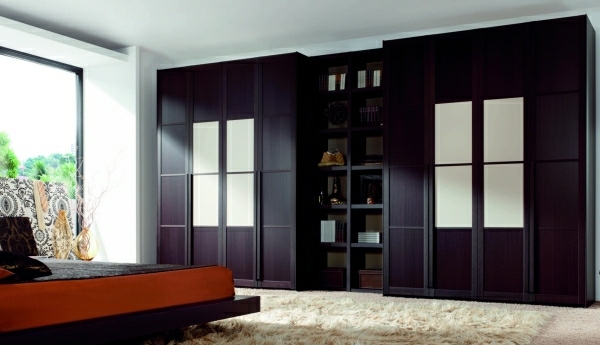do chão ao teto-armário-com-prateleiras-módulos-para-decoração-e-livros