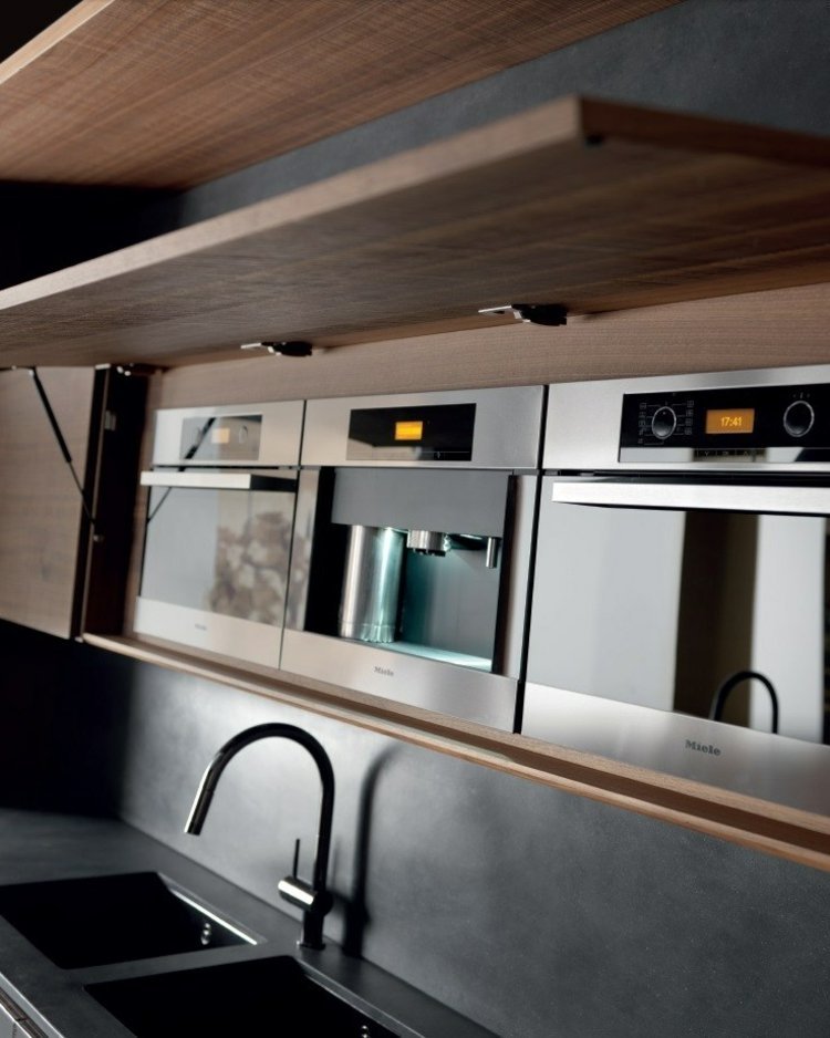 cozinhas-modernas-embutidas-concreto-fino-mais-escuras-frentes-portas-dobradiças-acessórios-microondas-forno-forno-cafeteira