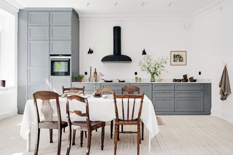 Idéias-pequena-cozinha-escandinavo-cinza-armários de madeira