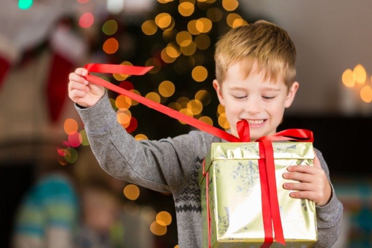 Jogos de Natal com ideias de presentes para famílias com crianças