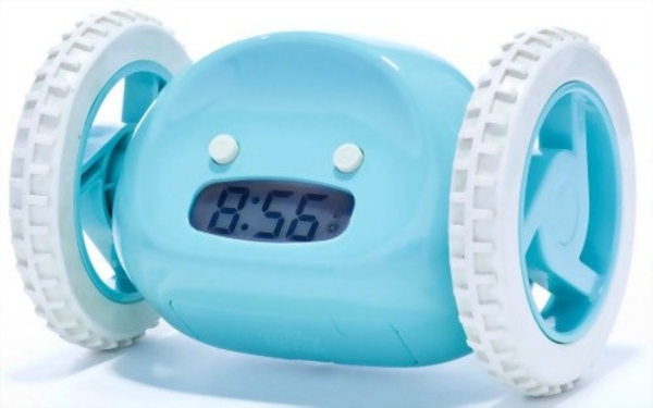 creative-plastic-alarm-clock-blue-home-design