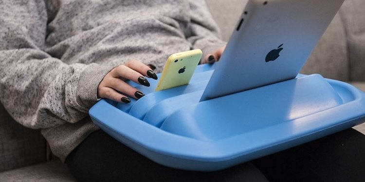 Casa-escritório-móveis-Lappy-tablet-travesseiro-portátil-mesa de trabalho-azul-moderno-confortável-design