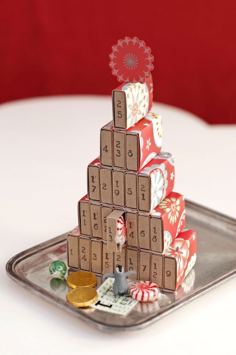 Faça seu próprio calendário do Advento com caixas de fósforos e preencha-o com pirulitos e chocolate Goldtaler Conjure uma árvore de Natal com caixas de fósforos jpg