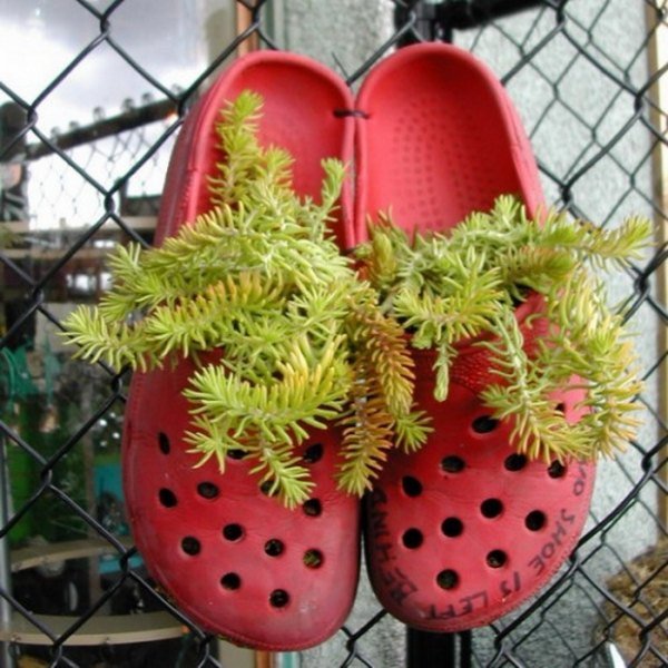 Cerca de varanda decoração de sapatos Crocs para pendurar decoração de jardim - plantio vermelho