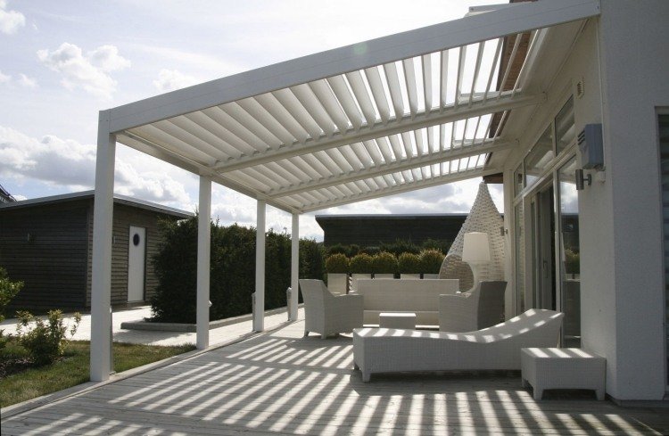 telhado de alumínio-terraço-proteção climática-branco-móveis de jardim modernos-vime de plástico
