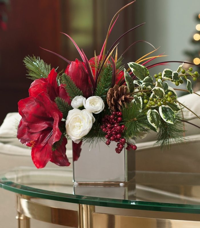 Organize decorações de mesa de flores para celebrar o Natal