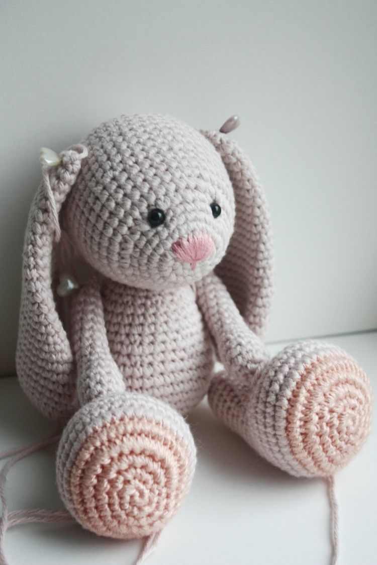 amigurumi-crochet-bunny-floppy-orelhas-easter-bunny-tricô