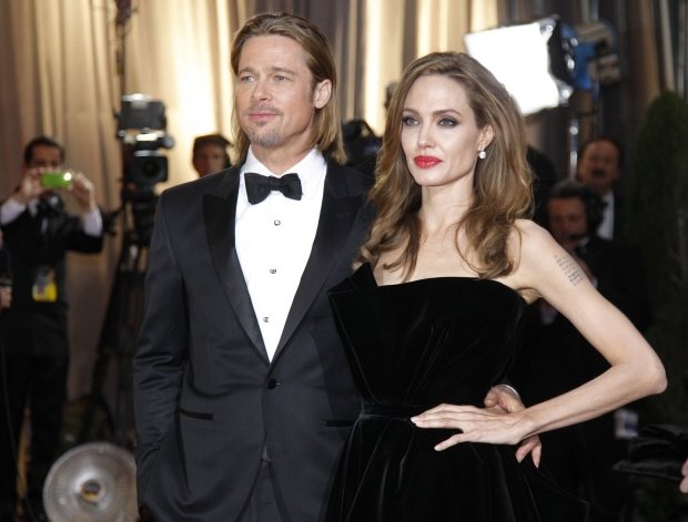 angelina-jolie-brad-pitt-oficial-roupas-festa