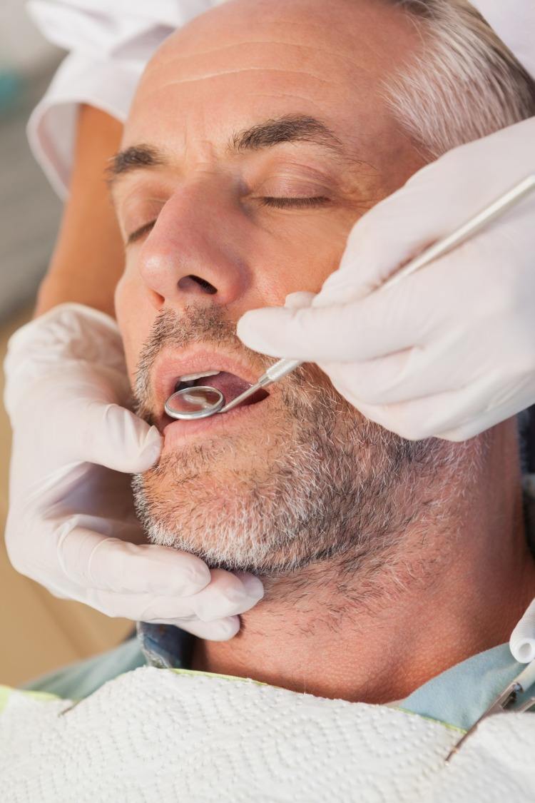 tratar sob anestesia medo de dentista anestesia usar espelho bucal