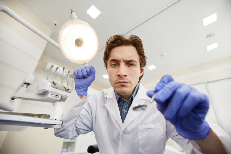 Superando o medo do dentista dicas pacientes ansiosos com fobia dentária