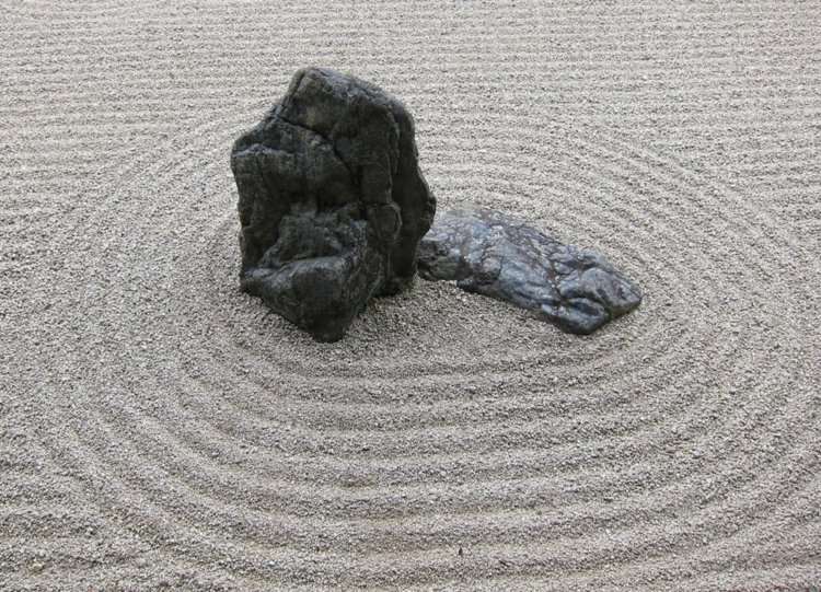 asian-garden-decoration-rock-garden-zen-boulder-sand