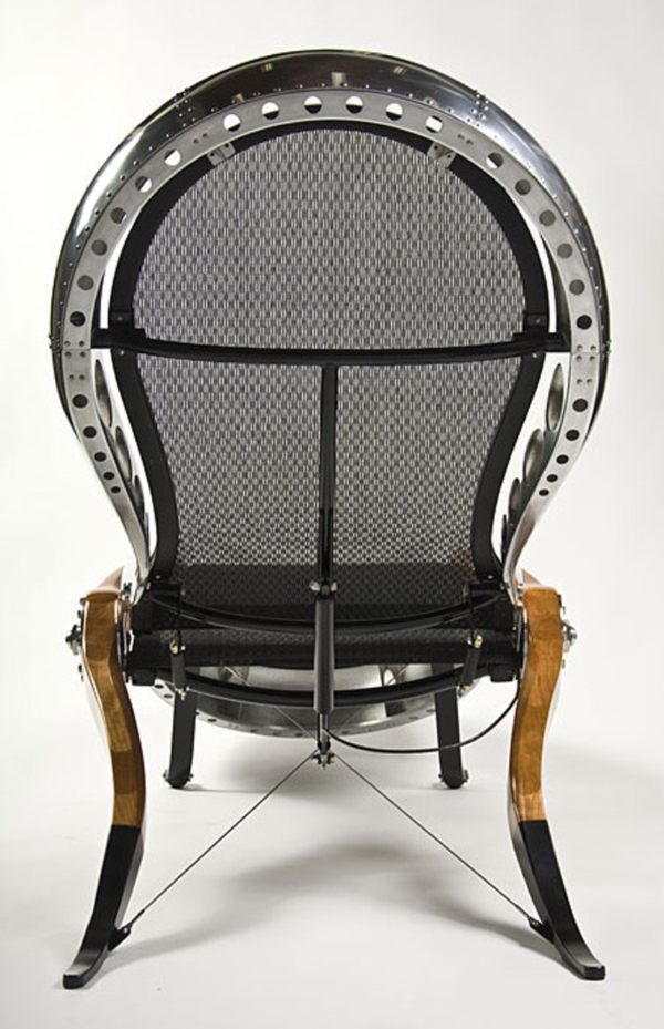 David Catta design chair Aviator inspirado em máquina voadora