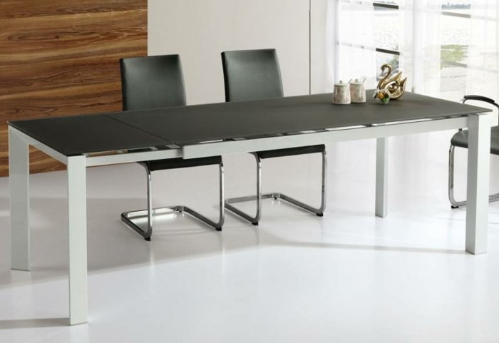 versão moderna com mesa de jantar extensível em preto