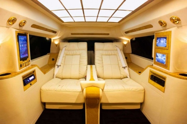 novo Cadillac-Escalade-Concept-one-luxuoso-interior-electronic-closable-sunroof