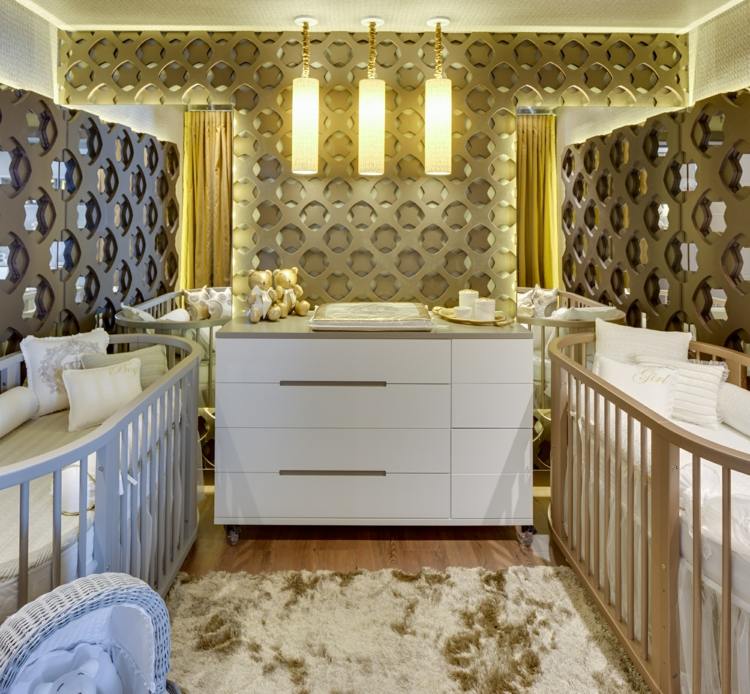 quarto de bebê-gêmeos-nobre-parede-painéis-espelho-decoração-tapete-ouro-efeitos-minimalista-trocador