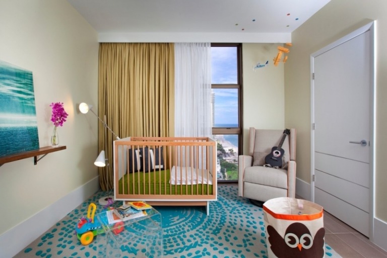 Quarto de bebê-azul-marítimo-decoração-tapete-parede-imagem