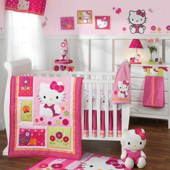 Hello-Kitty-motifs-in-the-girls-room