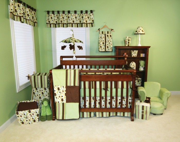 Verde-e-marrom-no-quarto-do-bebê
