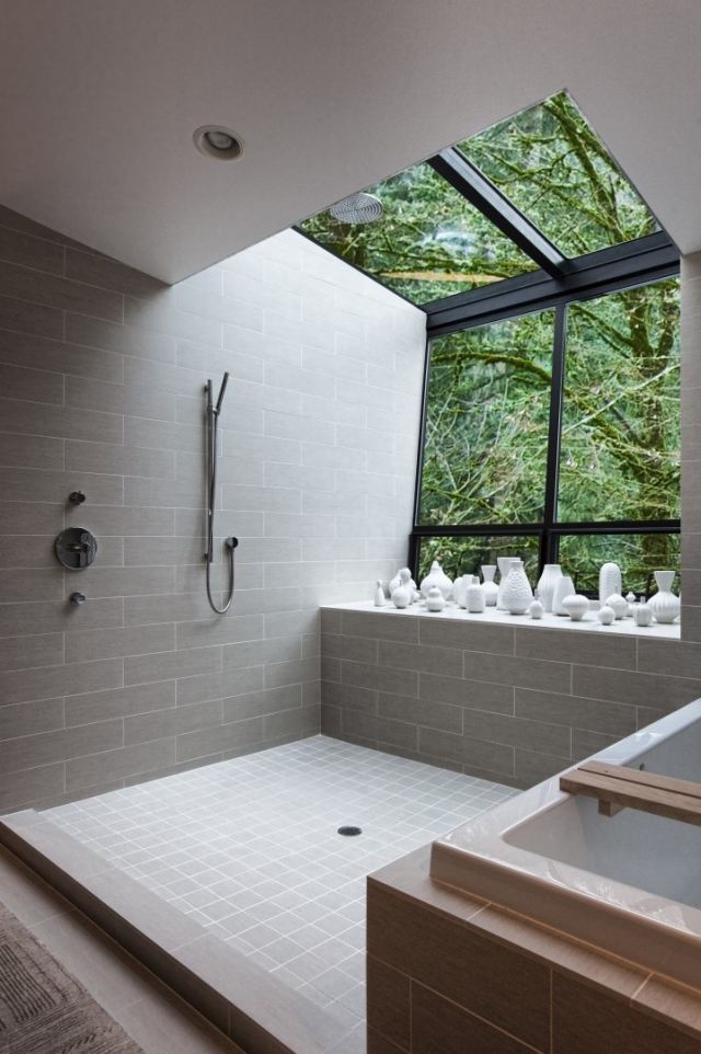 chuveiro de mão de parede de azulejo cinza de design de banheiro