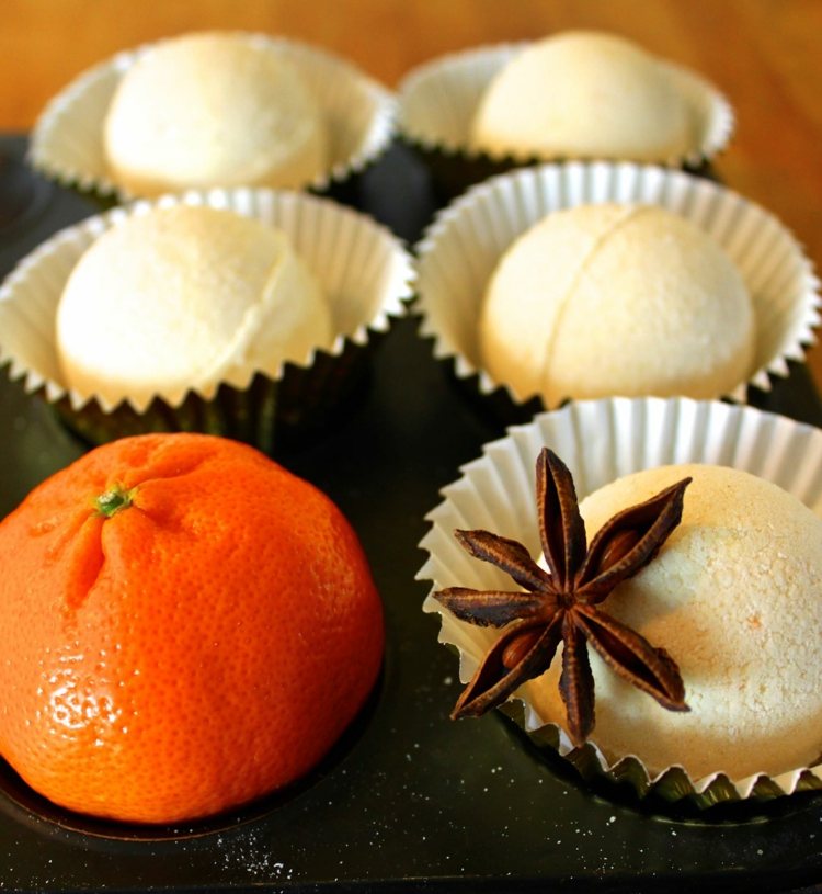 Faça suas próprias bolas de banho-estrelas-anis-clementina-muffin lata