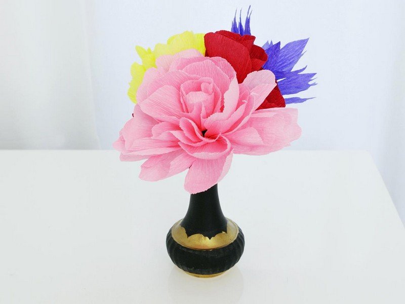 Artesanato-crianças-origami-papel-rosa-dobragem-arrumação de vasos