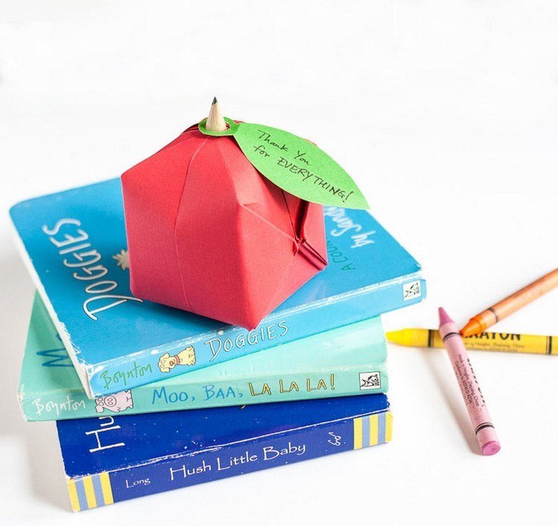 Artesanato-crianças-origami-maçã-dobra-cartão-etiqueta