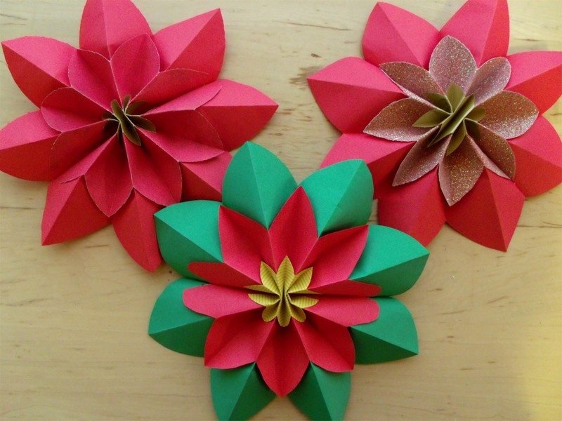 Artesanato-crianças-origami-poinsétia-papel dobrável