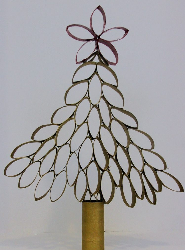 tinker-toilet-roll-christmas-christmas-tree-idea-simple-decoration