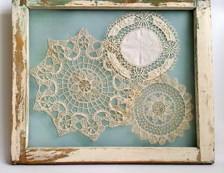 mexer com guardanapos de renda mural-diy-vintage-shabby-frame-wood