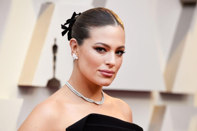 Beleza Trends Oscars 2019 noite ideia de maquiagem updo blush bochechas olhos enfatizam Ashley Graham