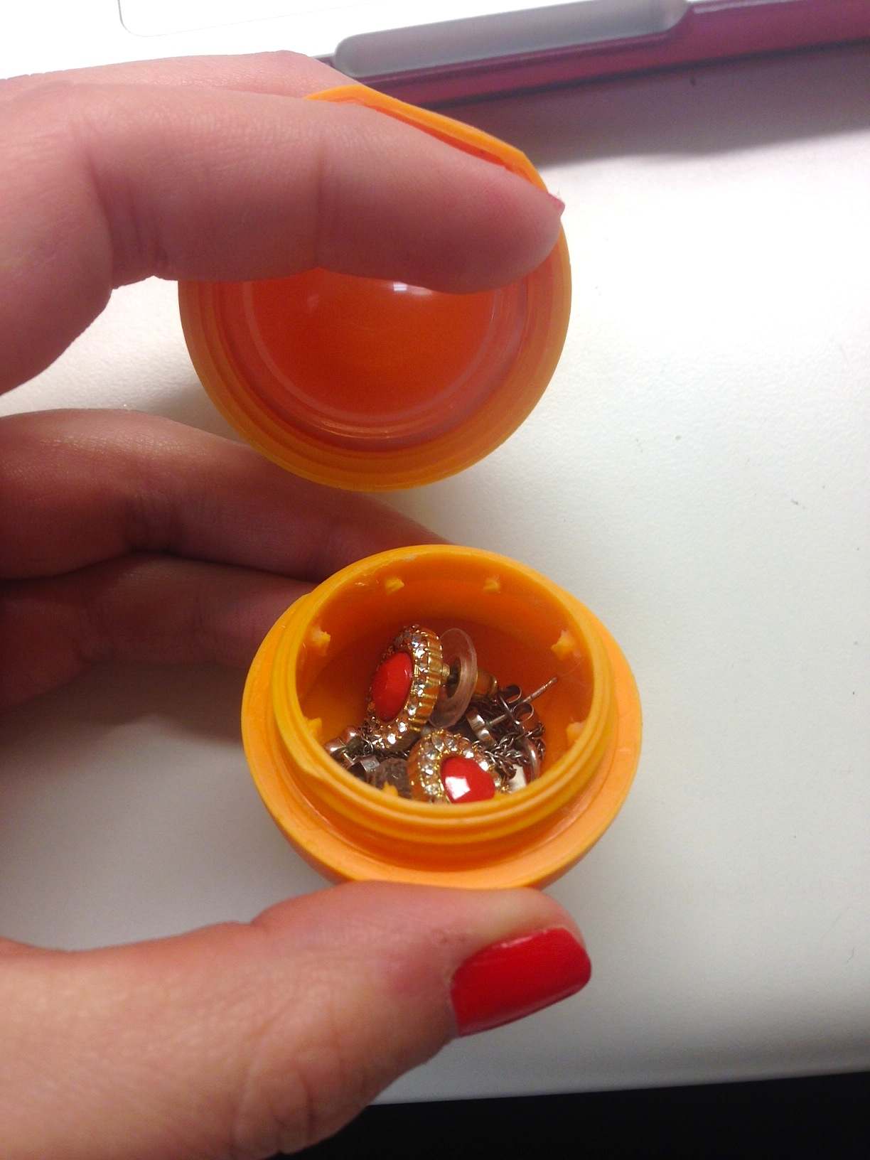 Faça sua própria caixa de joias para upcycling de beleza - faça você mesmo - instruções para o recipiente de bálsamo labial