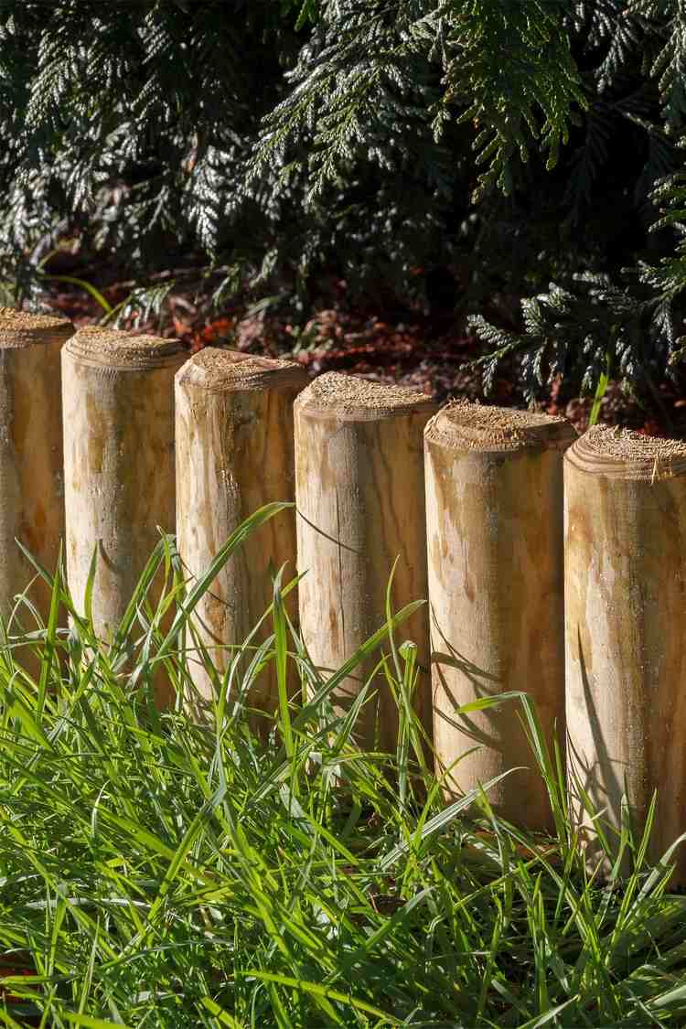 Canteiros-madeira-redondos-madeira-paliçada-canteiros-design de jardim