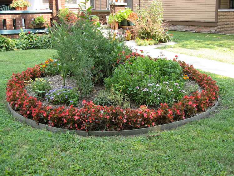 cama-ideias-dicas-jardim-redondo-círculo-plantas-gramado
