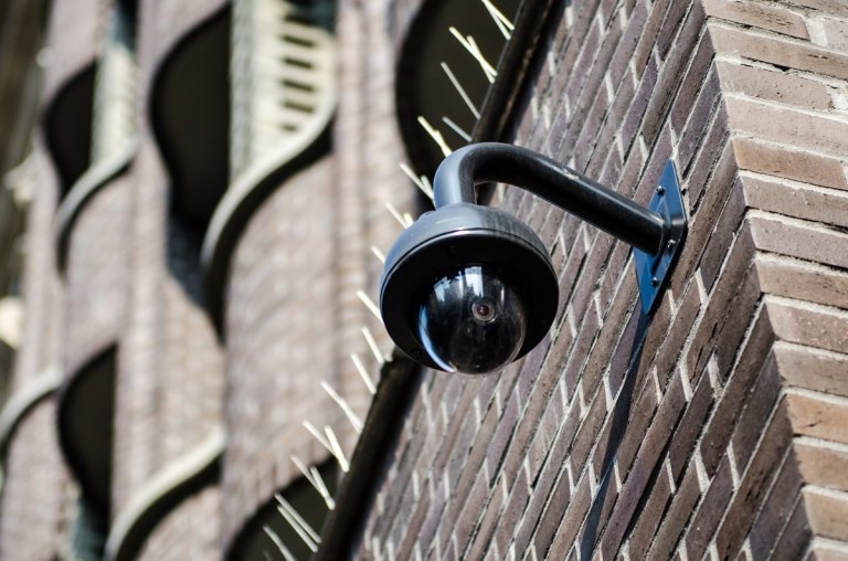 5 dicas para instalar uma câmera de segurança externa