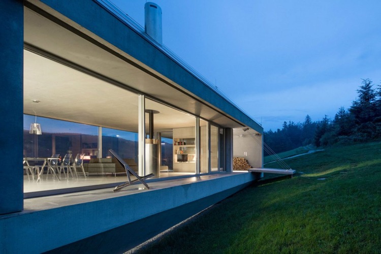 concreto-design-dentro-fora-concreto-casa-terraço-vista-natureza