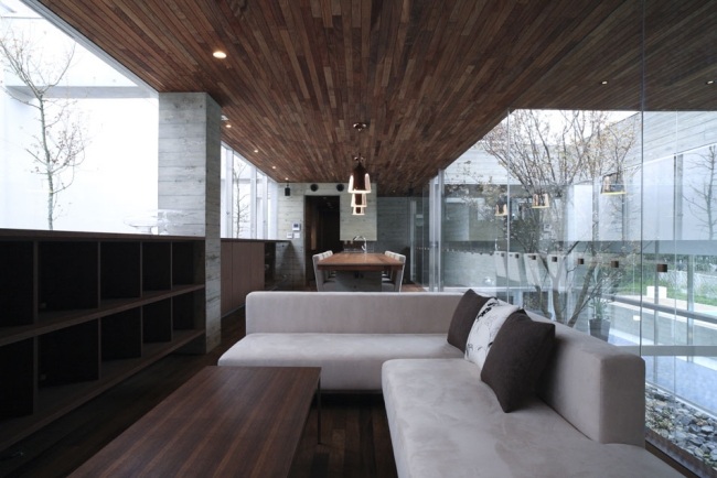Conjunto de sofás da sala de estar com design de jardim interno angular