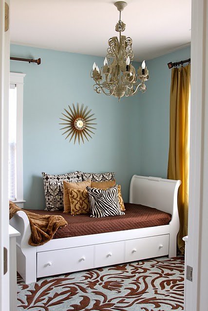 Cama-com-cama-box-oriental